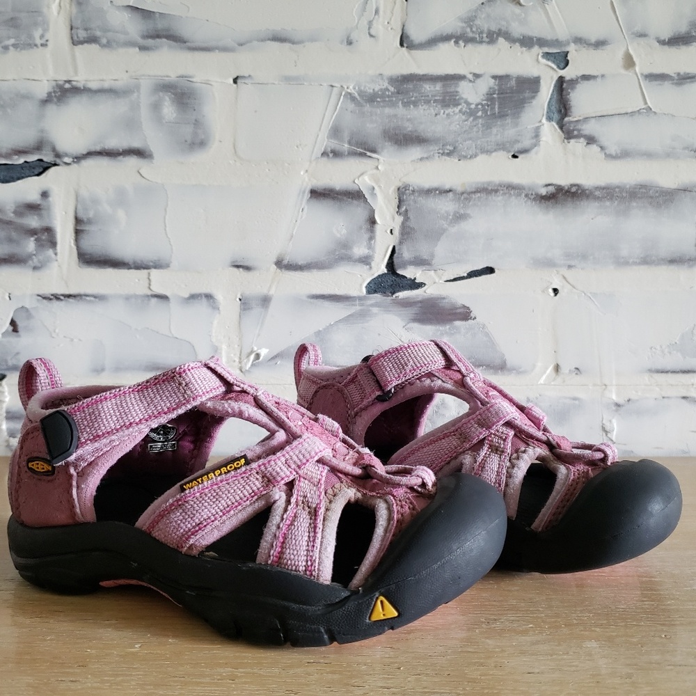 Girls Pink Keen Waterproof Sandals ~ Sz. 11